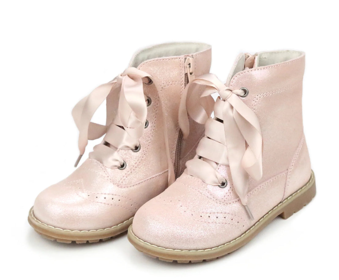 Stellina Brogue Boot