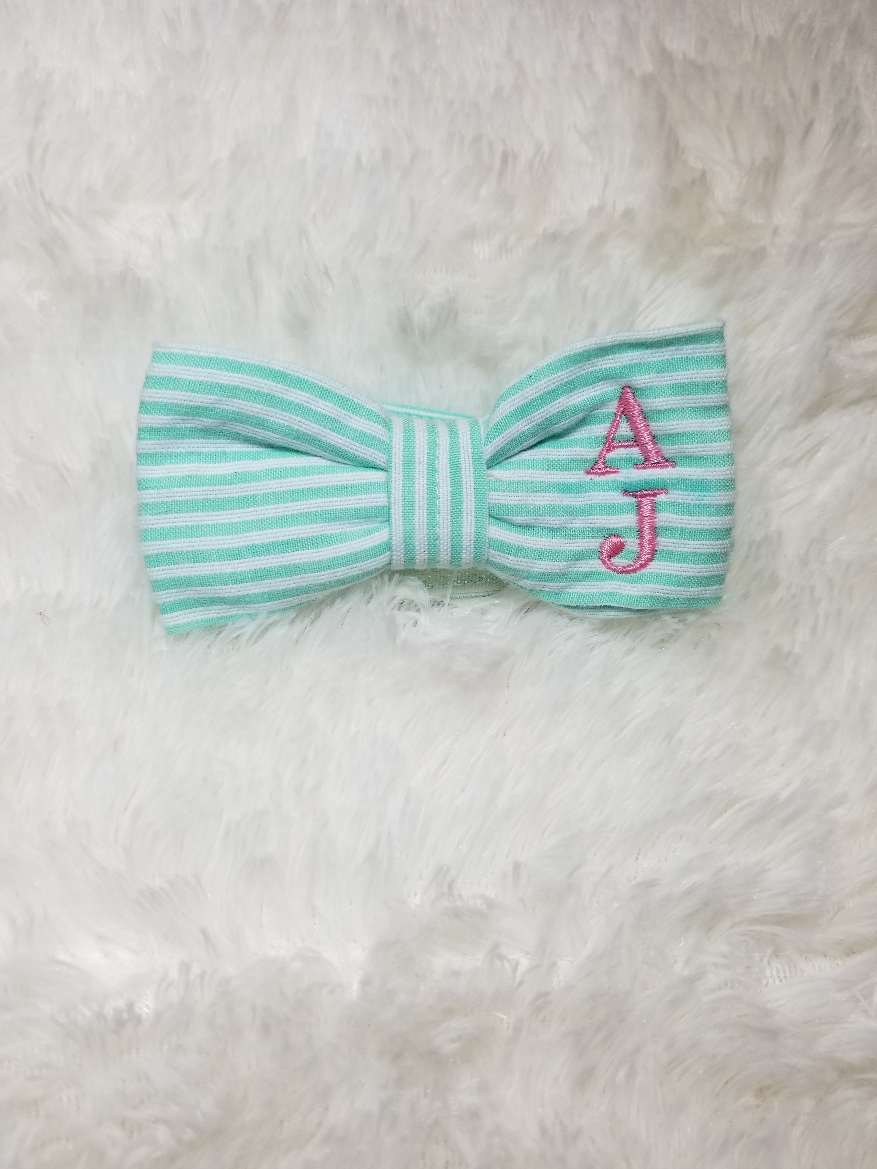 Mint Seersucker Bow Tie